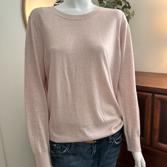 Banana Republic Tops - Banana Republic Forever Sweater Women's Baby Pink XL Like New!